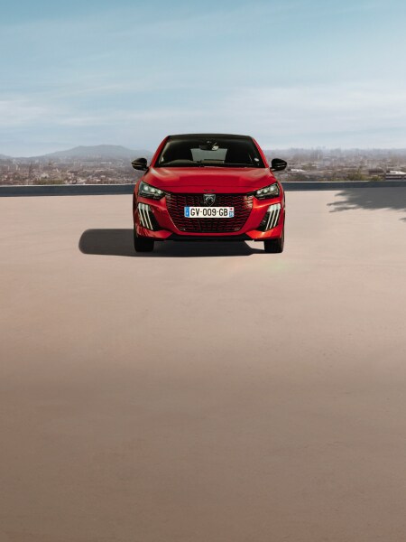 Vue de face de la PEUGEOT E-208