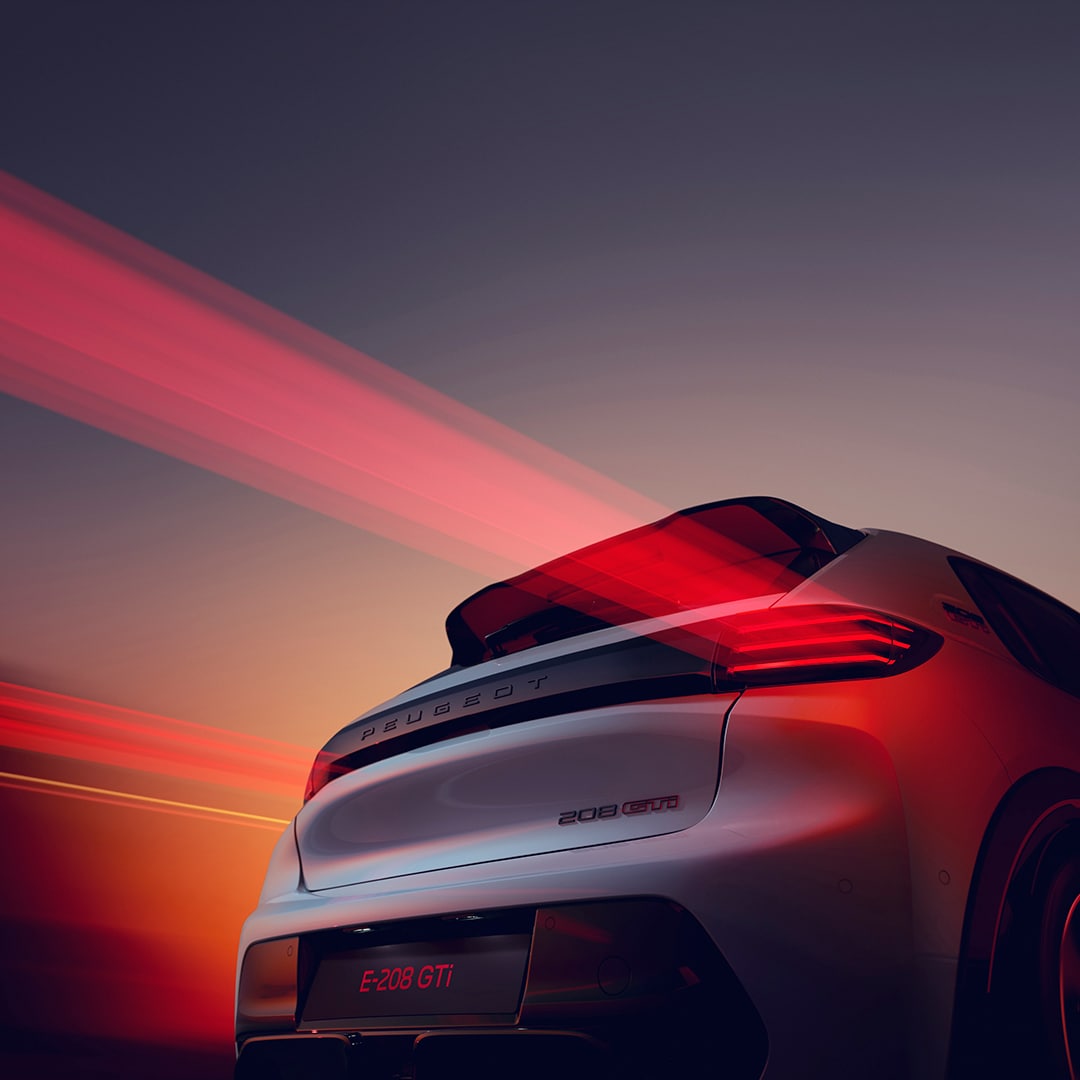 Nouvelle PEUGEOT E-208 GTi vue arrière
