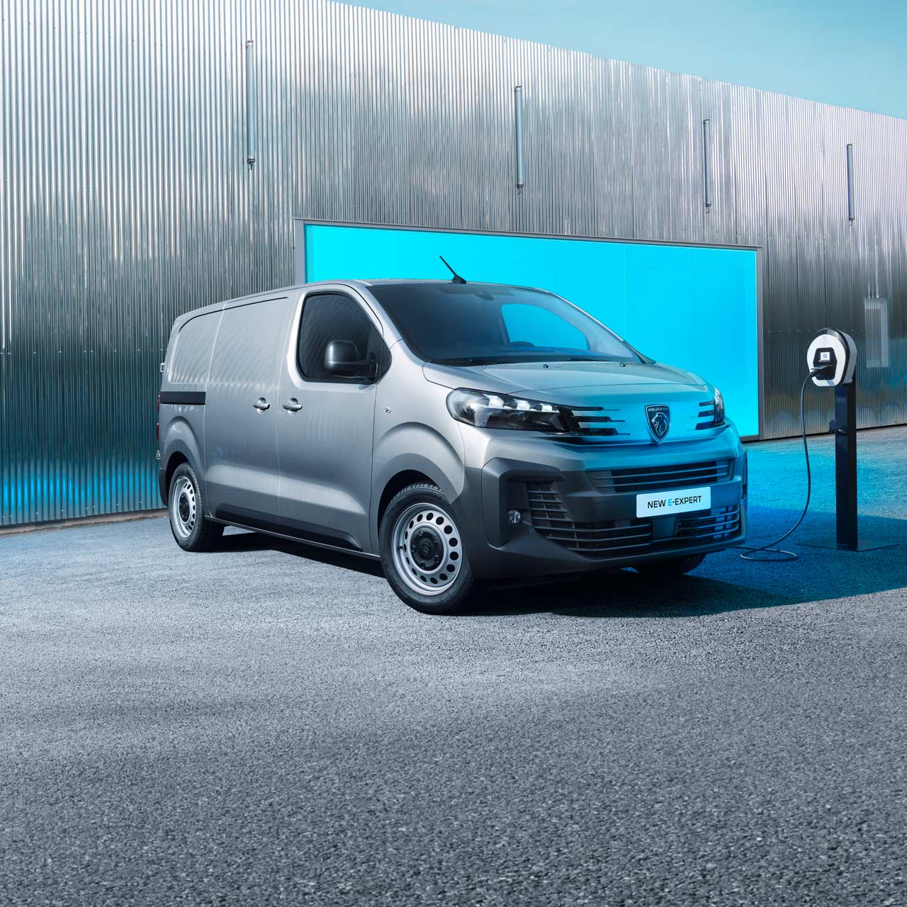 Nouveau E-EXPERT 100% électrique en recharge